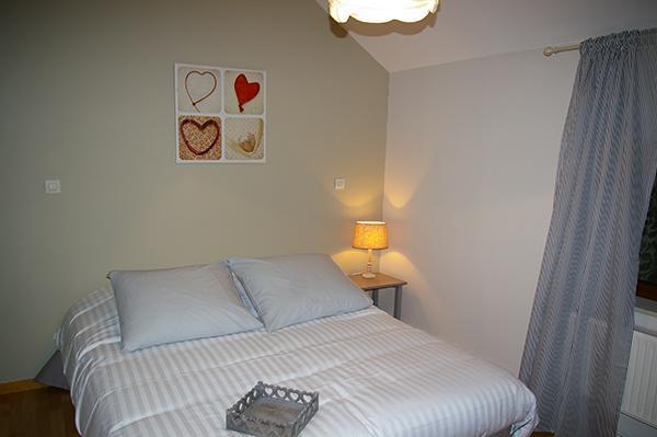 Bed and Breakfast Les Temps Gourmands à Mondrepuis Extérieur photo
